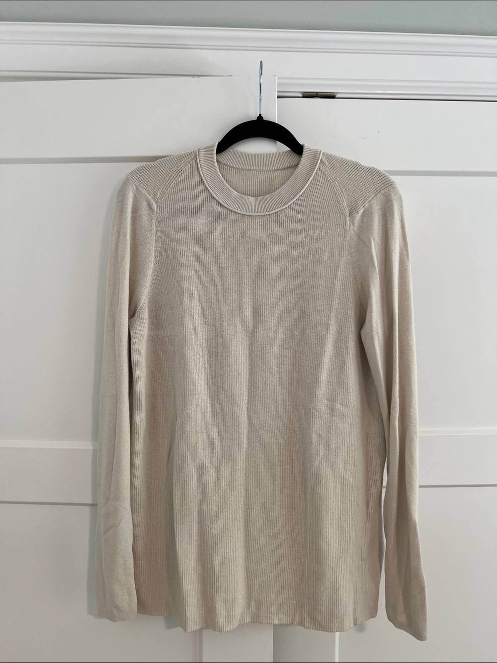 Lululemon long cream sweater medium
